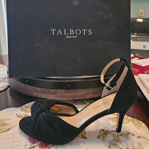 Lakia Knot ankle strap sandals